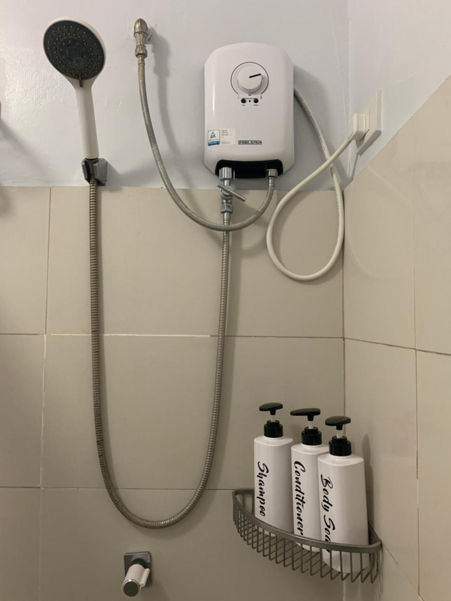 Spacious 2-Bedroom Condo,Wifi,Netflix,Free Parking Cagayán de Oro Exterior foto