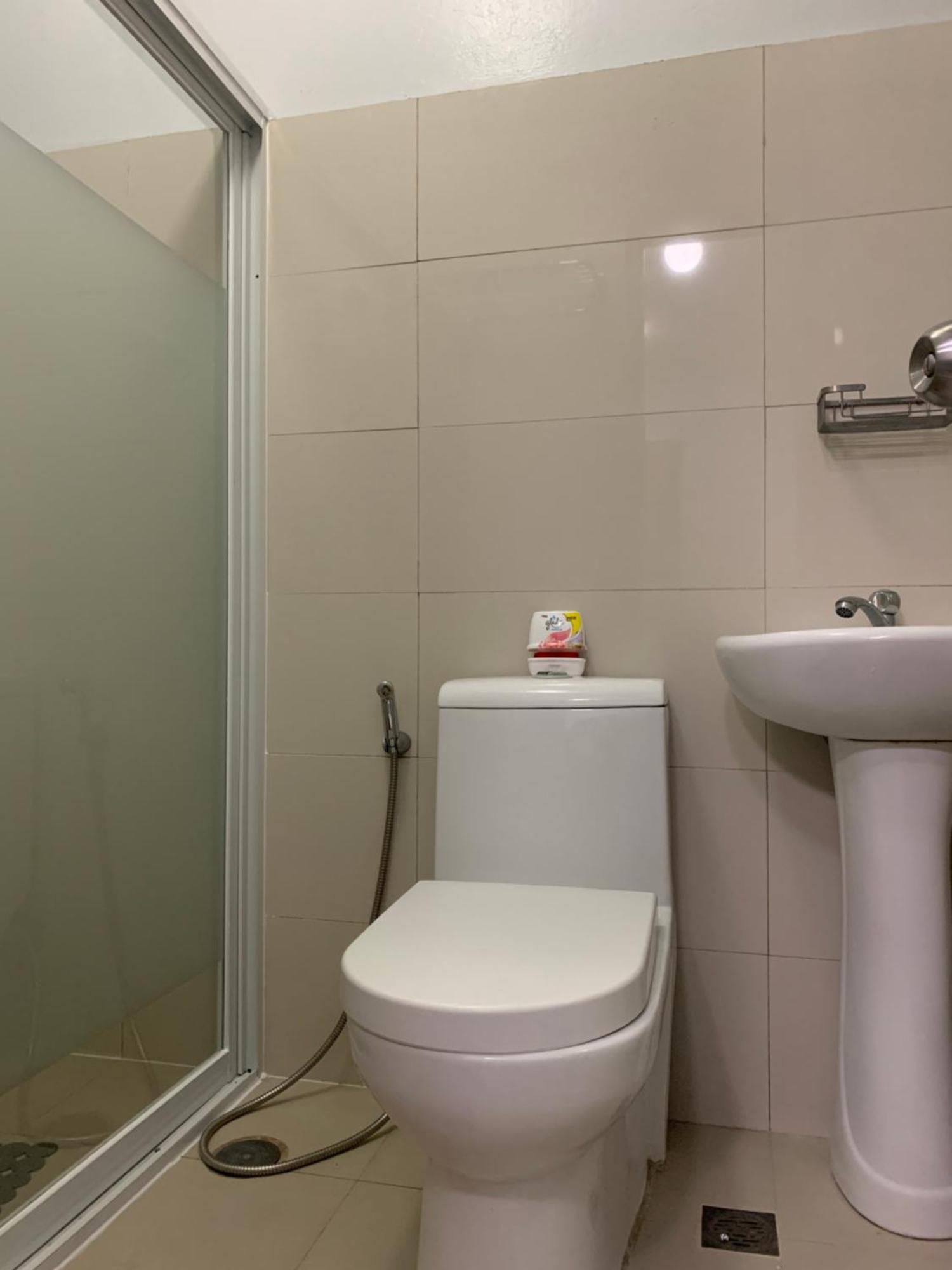 Spacious 2-Bedroom Condo,Wifi,Netflix,Free Parking Cagayán de Oro Exterior foto