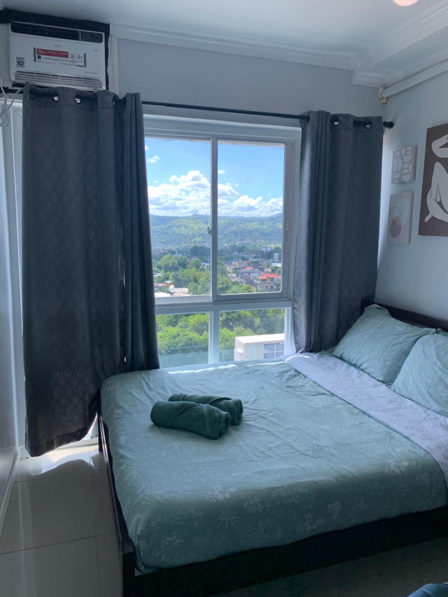 Spacious 2-Bedroom Condo,Wifi,Netflix,Free Parking Cagayán de Oro Exterior foto